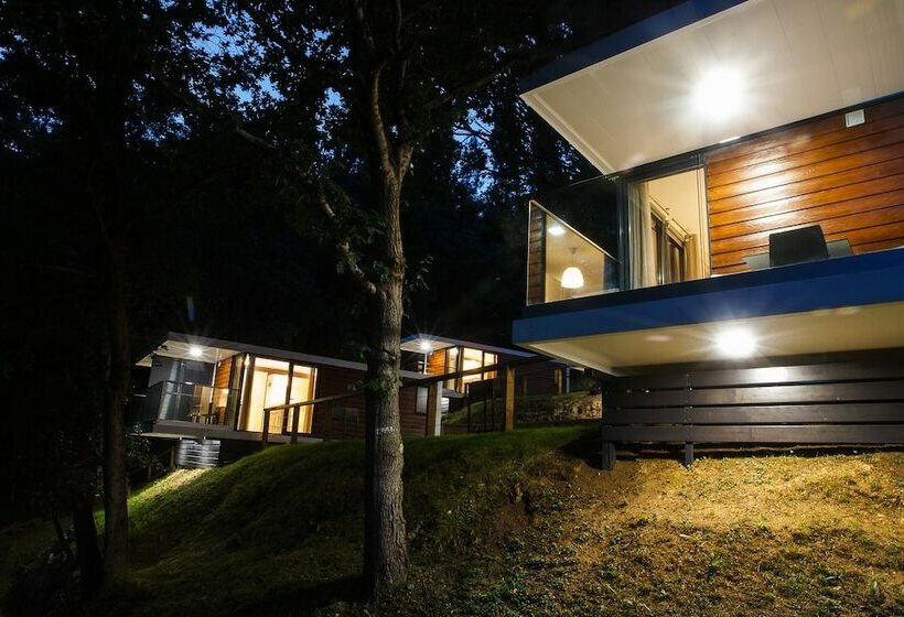 إستديو قياسى مطل على حمام السباحة, Camping & Bungalows Portuondo