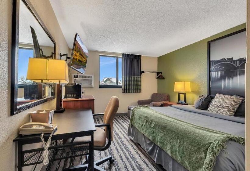 استودیوی استاندارد, Bison Plains Lodge