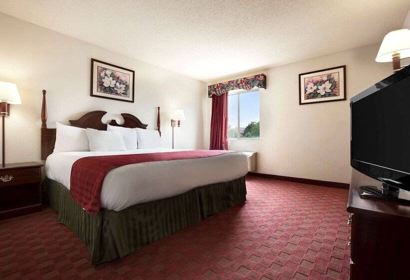 סוויטת 2 חדרי שינה, Super 8 By Wyndham Aurora/naperville Area
