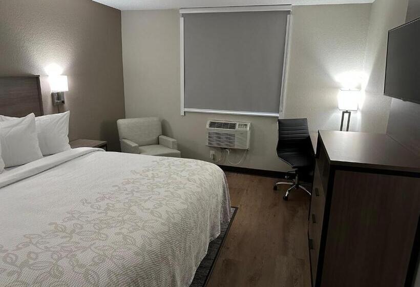 장애인을 위한 킹사이즈 침대 스탠다드 룸, Red Roof Plus Belleville