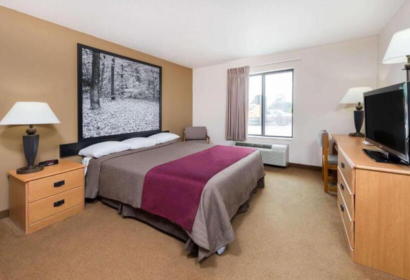 带大床的复式套间, Super 8 By Wyndham Columbia Clark Lane