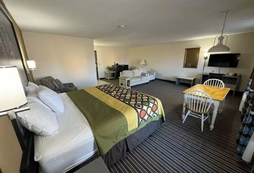 سوییت, Super 8 By Wyndham Columbia Clark Lane