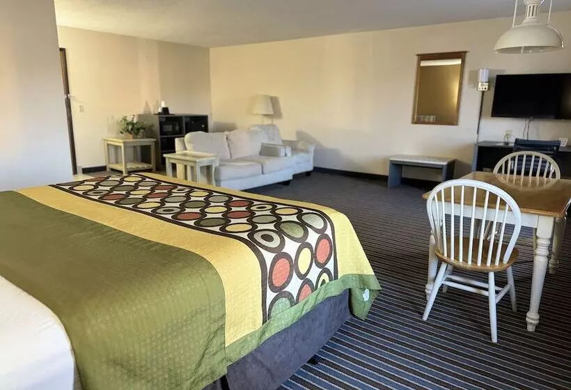 سوییت, Super 8 By Wyndham Columbia Clark Lane