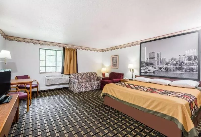 キングサイズベッドのスイートルーム, Super 8 By Wyndham Coshocton Roscoe Village