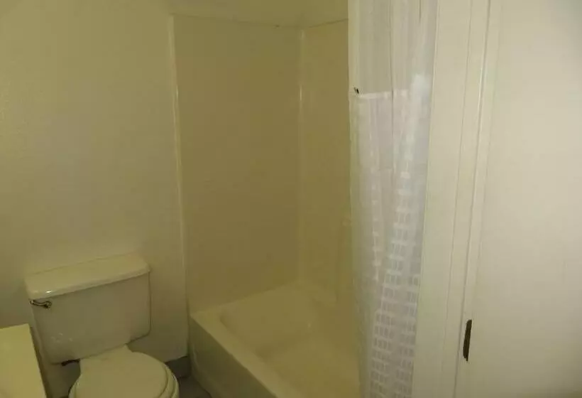 اتاق استاندارد با تخت بزرگ, Super 8 By Wyndham Hollywood/la Area