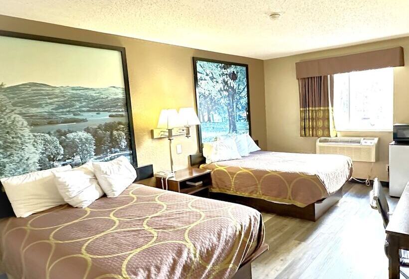 Люкс, Super 8 By Wyndham Latham   Albany Airport