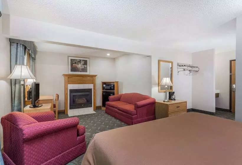 Sviitti, Super 8 By Wyndham Monroe Wi