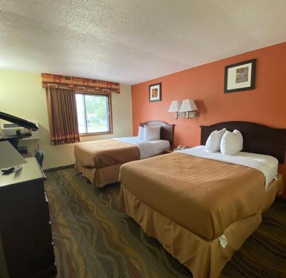 חדר סטנדרט שתי מיטות זוגיות, Travelodge By Wyndham La Porte/michigan City Area