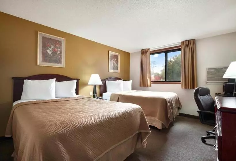 スタンダードルーム, Travelodge By Wyndham La Porte/michigan City Area