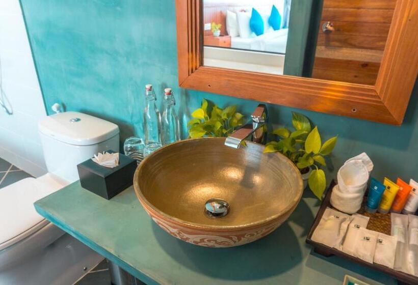 اتاق پرمیوم, Angkor Aurora