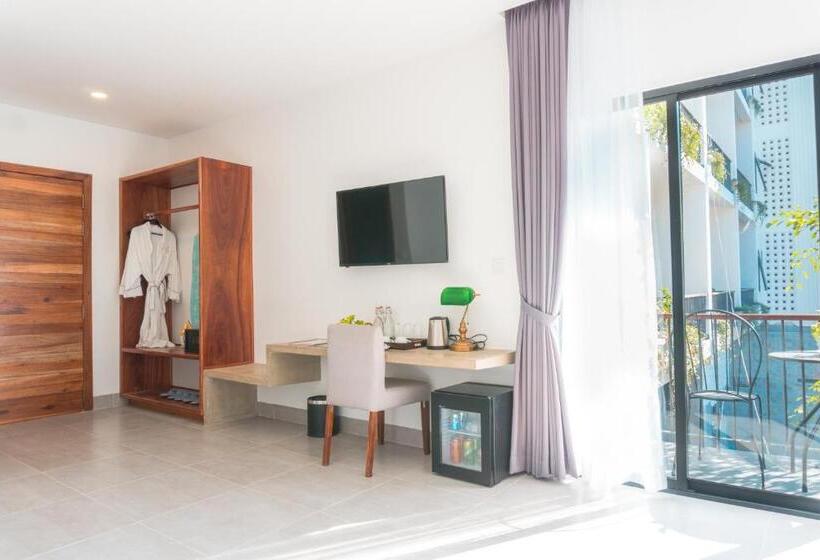 اتاق لوکس خانوادگی, Angkor Aurora