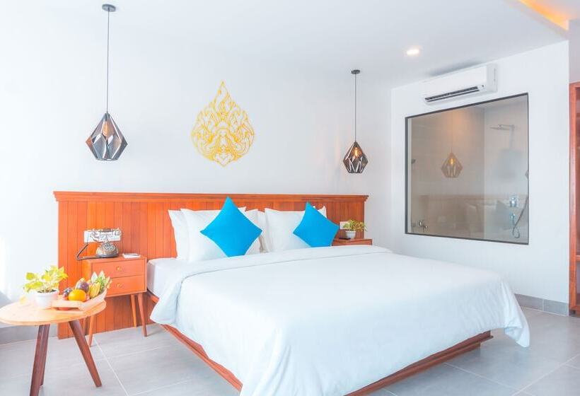 اتاق پرمیوم, Angkor Aurora