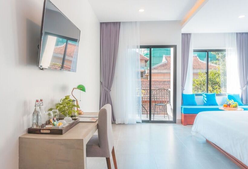 اتاق پرمیوم, Angkor Aurora