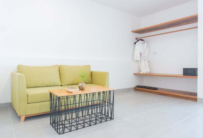 Premium Family Room, Angkor Aurora