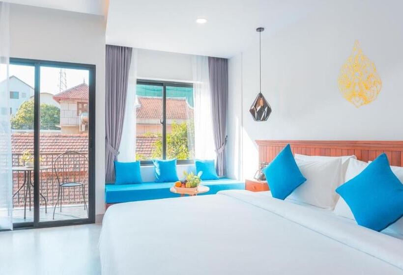 اتاق پرمیوم, Angkor Aurora