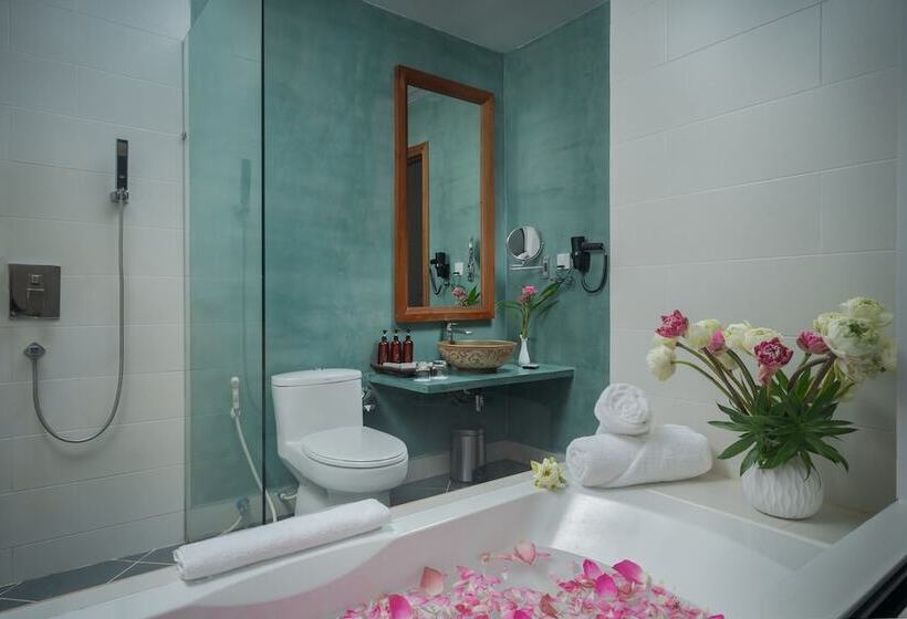 اتاق لوکس خانوادگی, Angkor Aurora