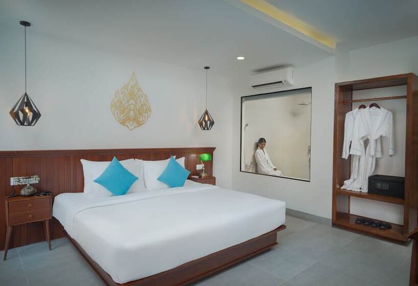 اتاق پرمیوم, Angkor Aurora