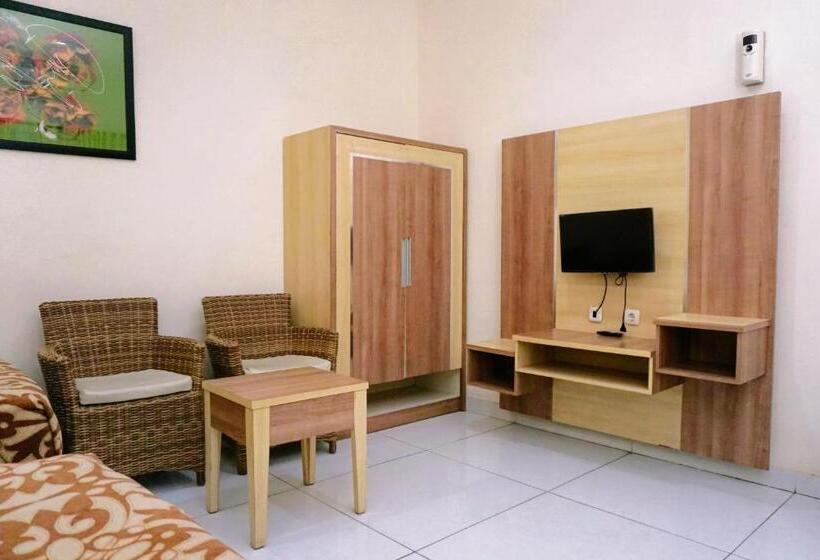 Standardrum med Terrass, Musdalifah