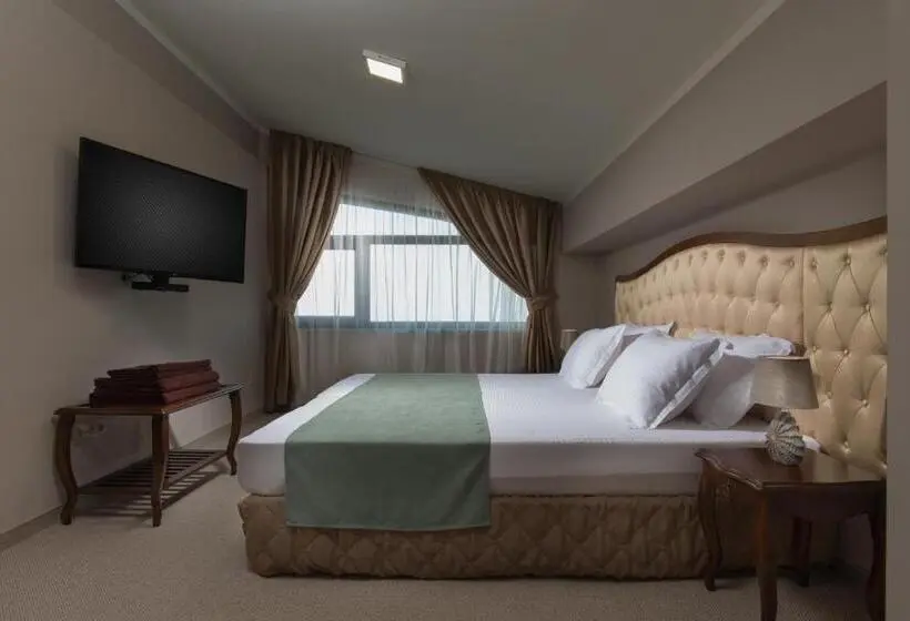 ジュニアスイート, Villa Magus