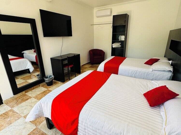 اتاق لوکس چهار تخته, Villa Pralaya