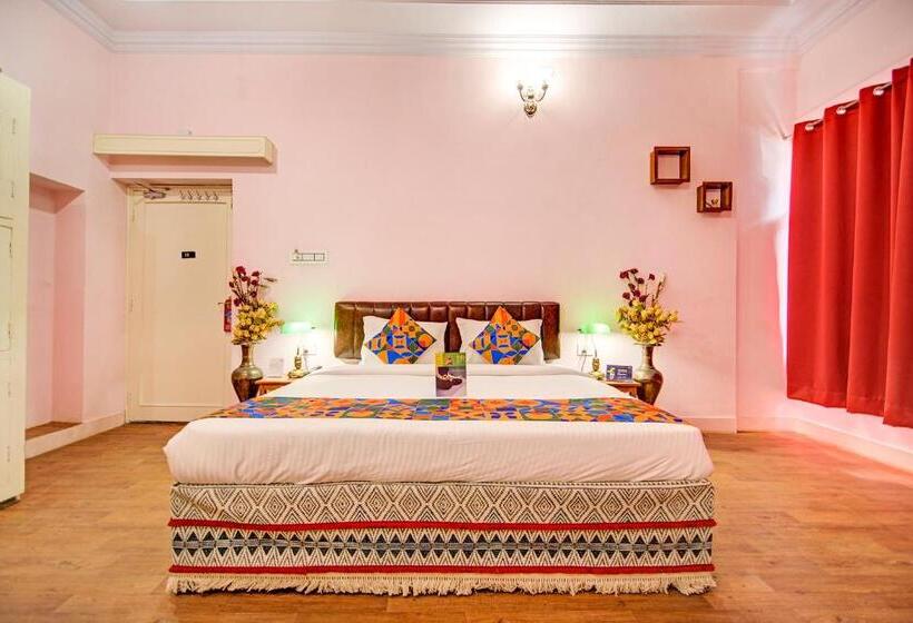 Семейный Номер, Pink Palace