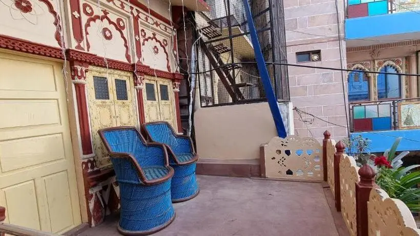 اتاق لوکس با تخت بزرگ, Suraj Haveli