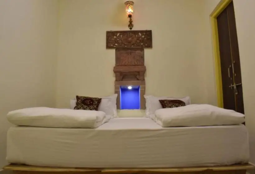 اتاق عادی, Suraj Haveli
