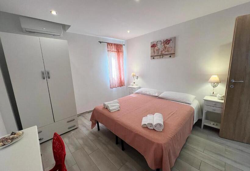 Номер Стандарт, Camere Dieci Maggio