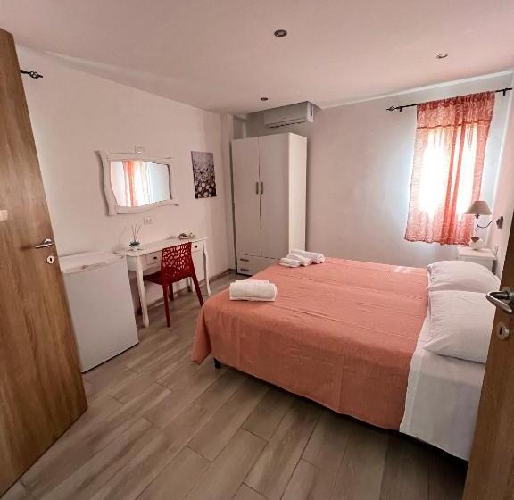 Номер Стандарт, Camere Dieci Maggio