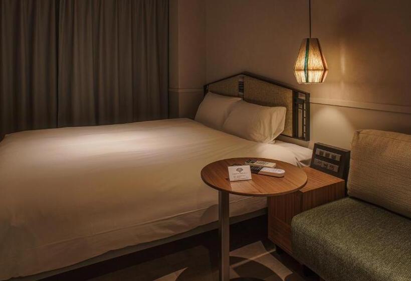 غرفة قياسية, Aoka Kamigoto