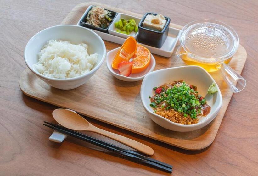 غرفة سوبيريور, Aoka Kamigoto