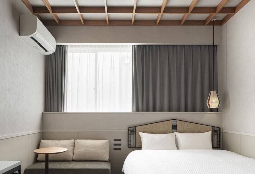 غرفة قياسية, Aoka Kamigoto