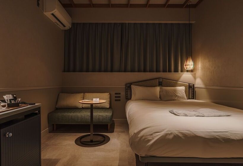 غرفة ديلوكس, Aoka Kamigoto