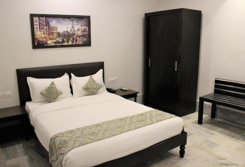 اتاق سوپریور, Central