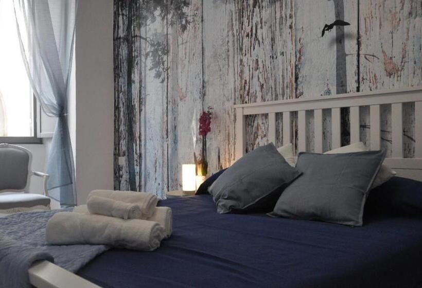 חדר דלוקס לשלושה, Giolitti Central Room