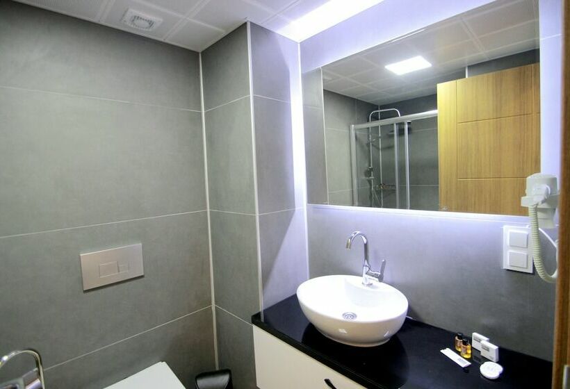 اتاق لوکس یک تخته, Hira