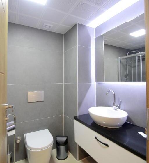 اتاق استاندارد یک نفره, Hira