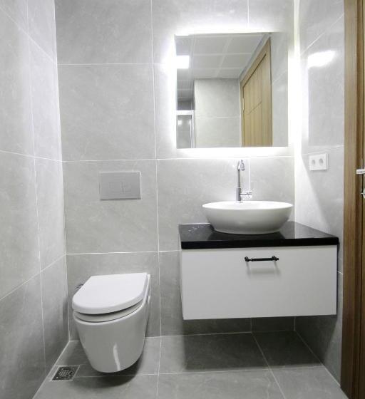 اتاق استاندارد یک نفره, Hira