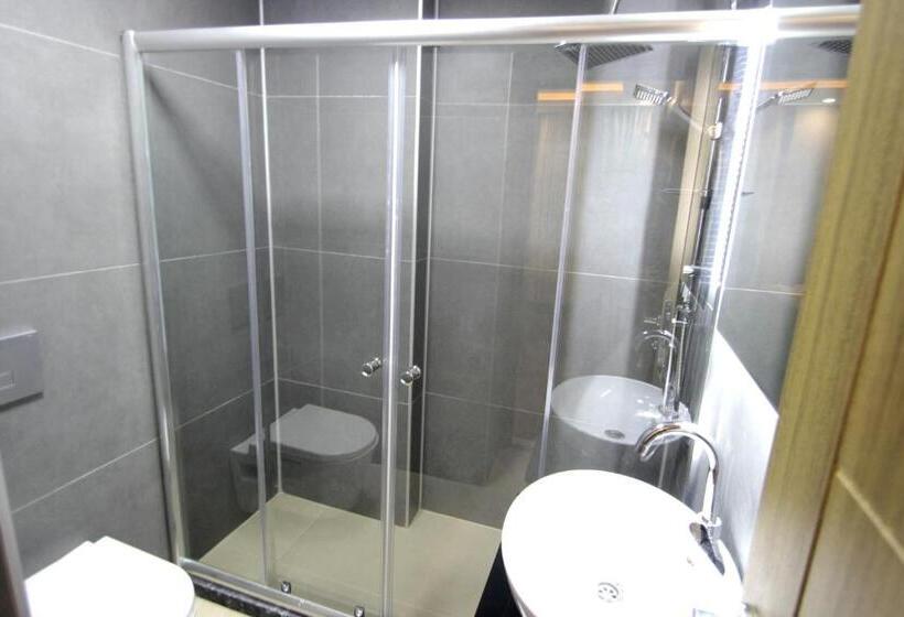 اتاق لوکس, Hira