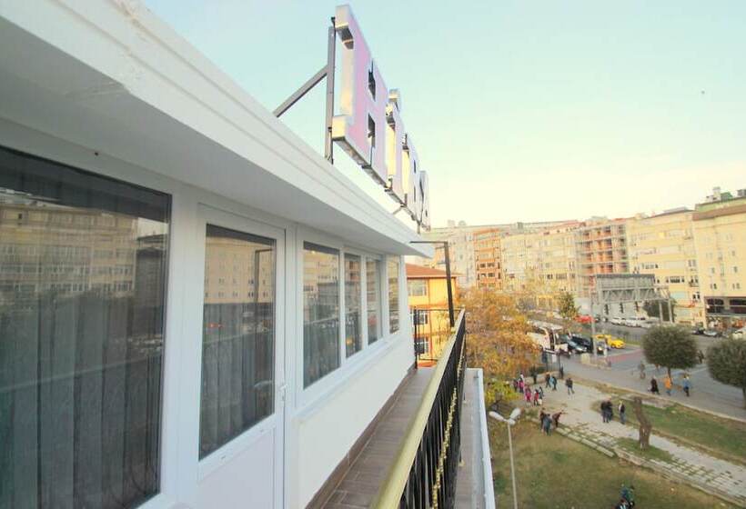 اتاق لوکس سه تخته, Hira