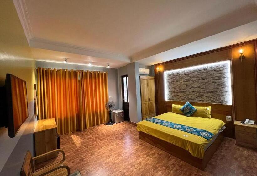 اتاق استاندارد با بالکن, Kim Dung Ha Long