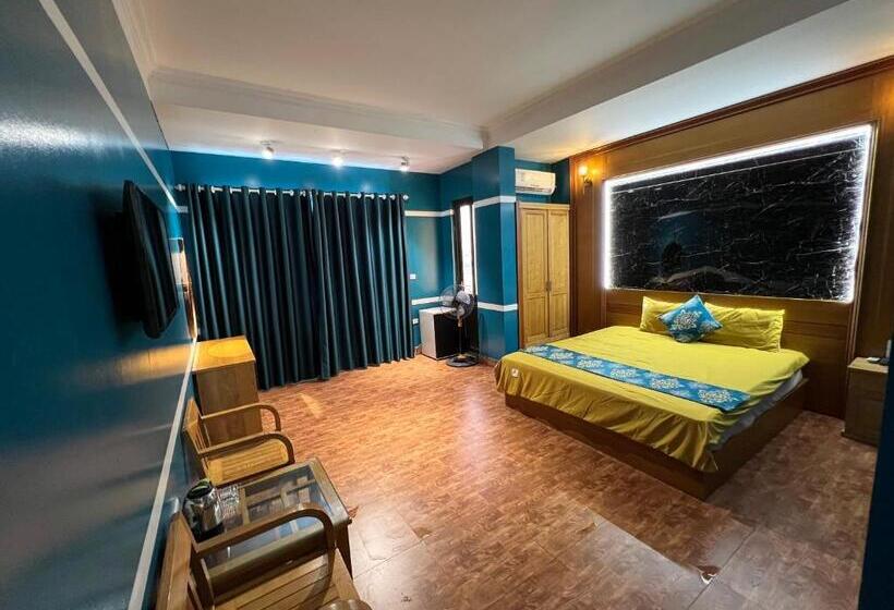 اتاق استاندارد با بالکن, Kim Dung Ha Long