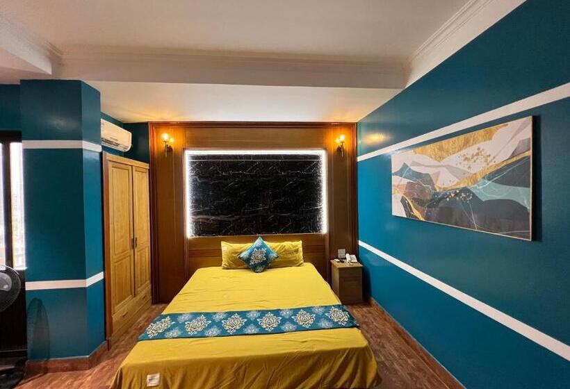 اتاق استاندارد با بالکن, Kim Dung Ha Long