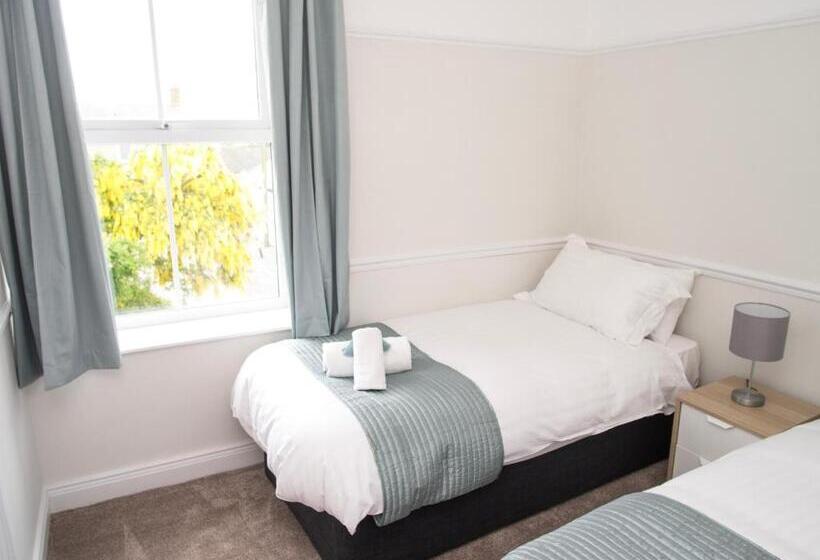 اتاق استاندارد سه نفره, Longstone House Bed & Breakfast