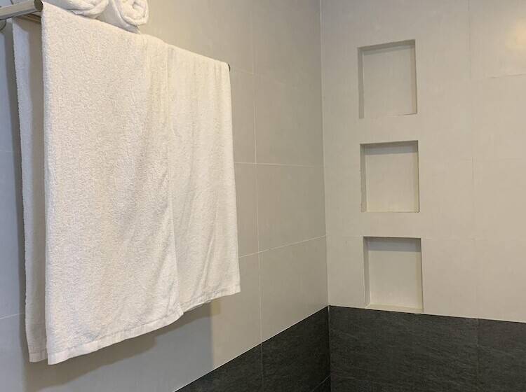 آپارتمان 2 خوابه, Rang Dong Hue