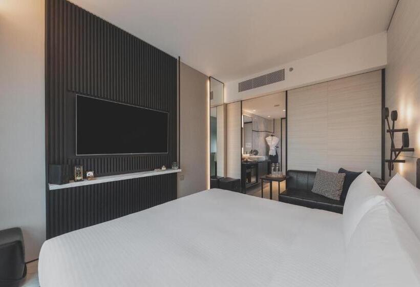 اتاق لوکس با چشمانداز استخر, The Outpost Hotel Sentosa By Far East Hospitality