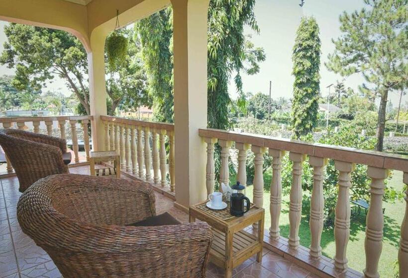اتاق لوکس, Cycad Entebbe Guest House