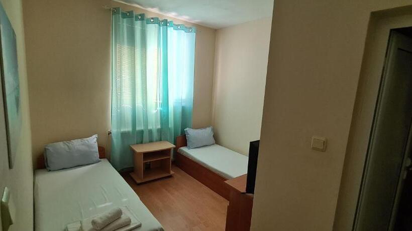 침실 2개 스위트, Sineva Guest House