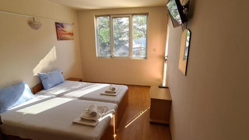 Suite with Terrace, Sineva Guest House