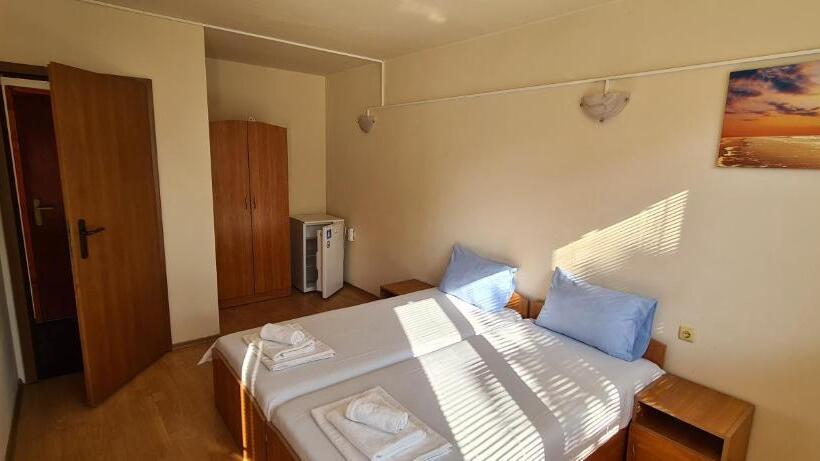 Люкс с Террасой, Sineva Guest House